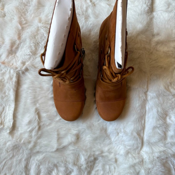 NIB Sorel Addington Lace Boot - Picture 4 of 10